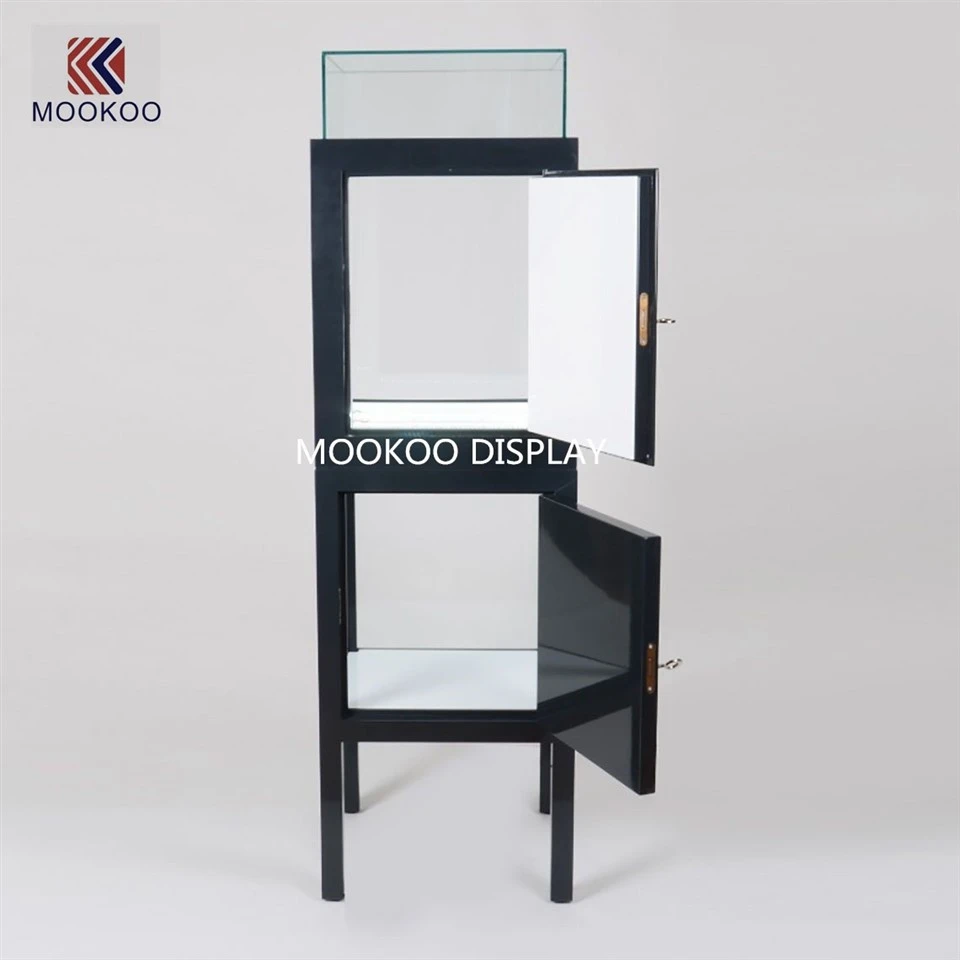 Oblique Opulence Display: A Bold Canvas For Luxury Jewelry high quality