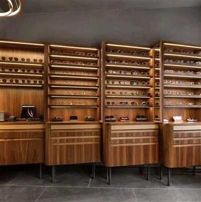 Store Solglasögon Trämöbler Showcase